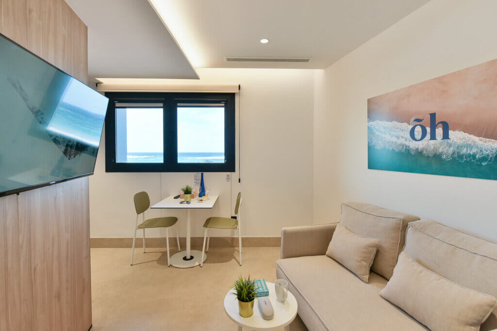 Estudio Planta Baja con Vista Mar y Ventana