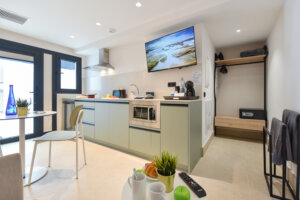 Estudio Ático con Acceso Directo a Rooftop - 2