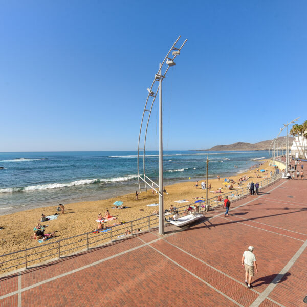 Estudio Estándar con Vista Mar y Ventanal · Imagen 3