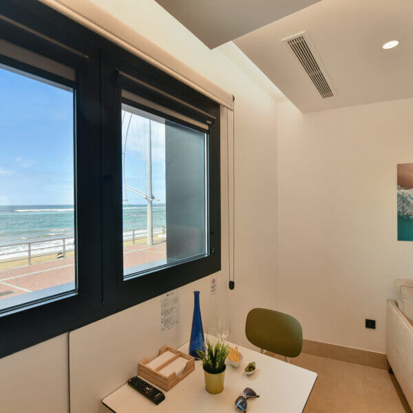 Estudio Planta Baja con Vista Mar y Ventana · Imagen 4
